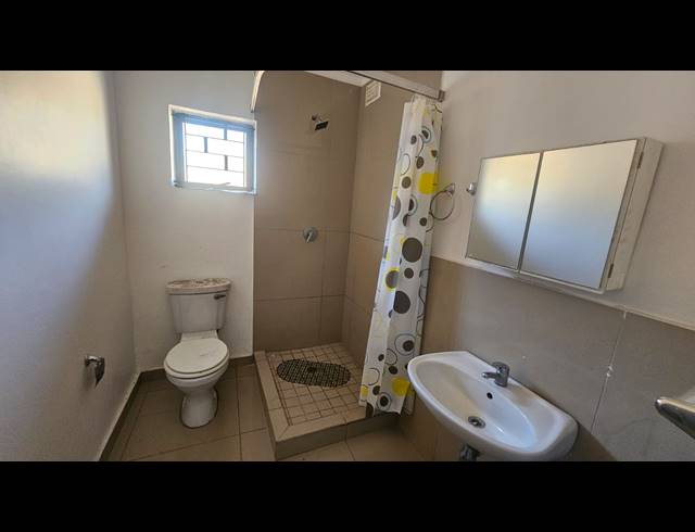 2 BEDROOM APARTMENT BLOCK TO LET IN PANORAMA
